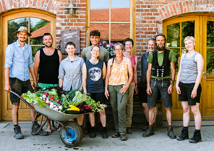 marienhof_team Marienhof Feldarbeit